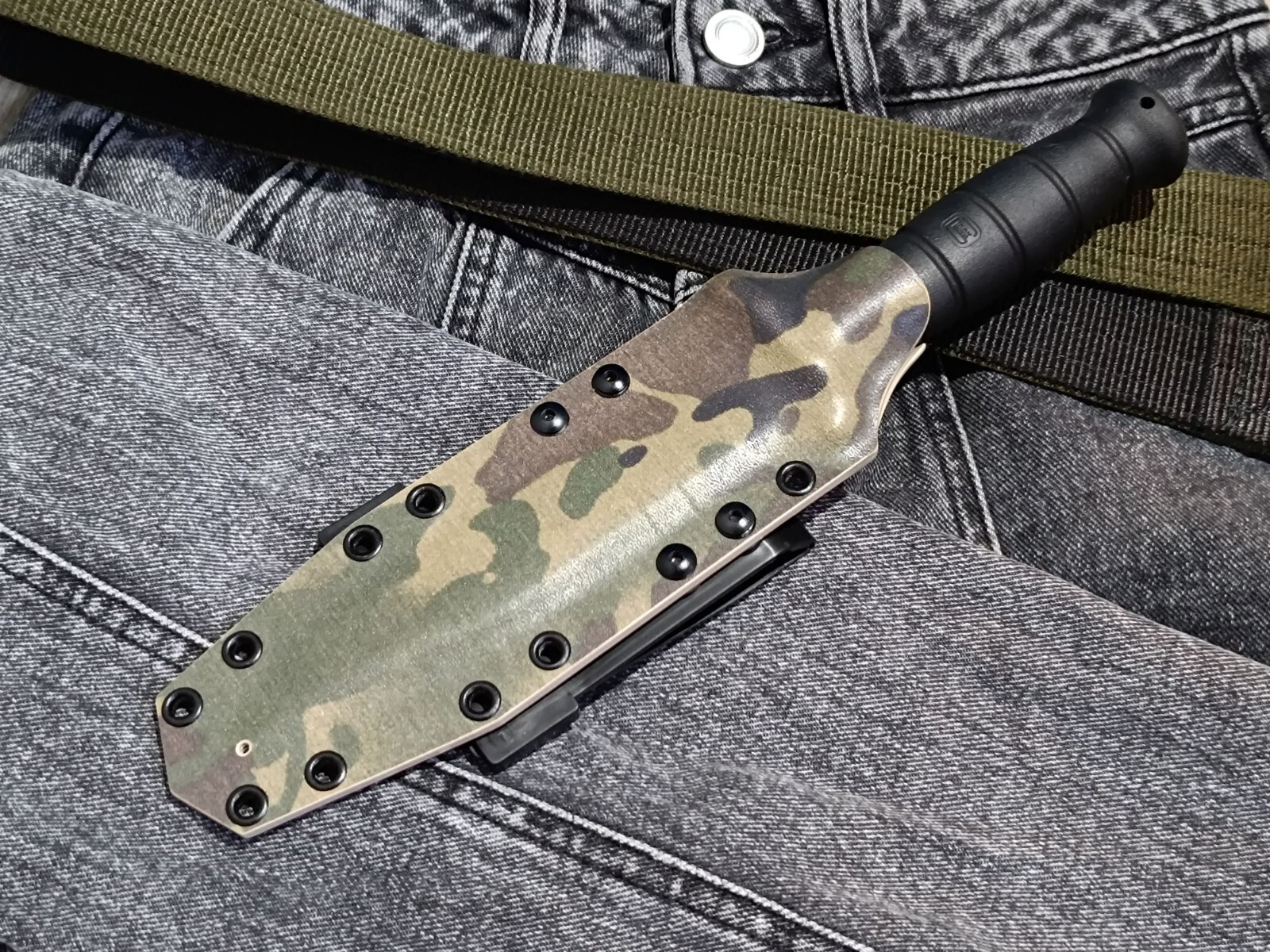 Multicam kydex sheath for Glock 78/81 knife. Only the sheath. Sheath with mount