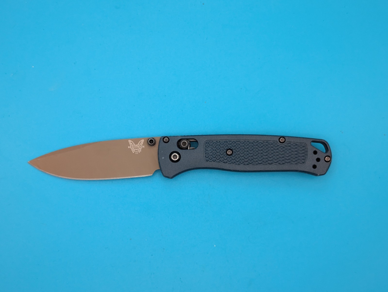 Benchmade 535FE-05 Bugout Knife Crater Blue Grivory Handle S30V Folding Knife