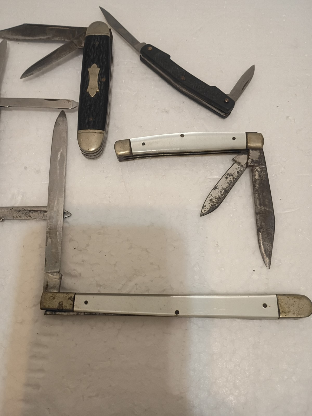 9 Vintage Knives Various Makes and Different Sizes None Perfect Condition