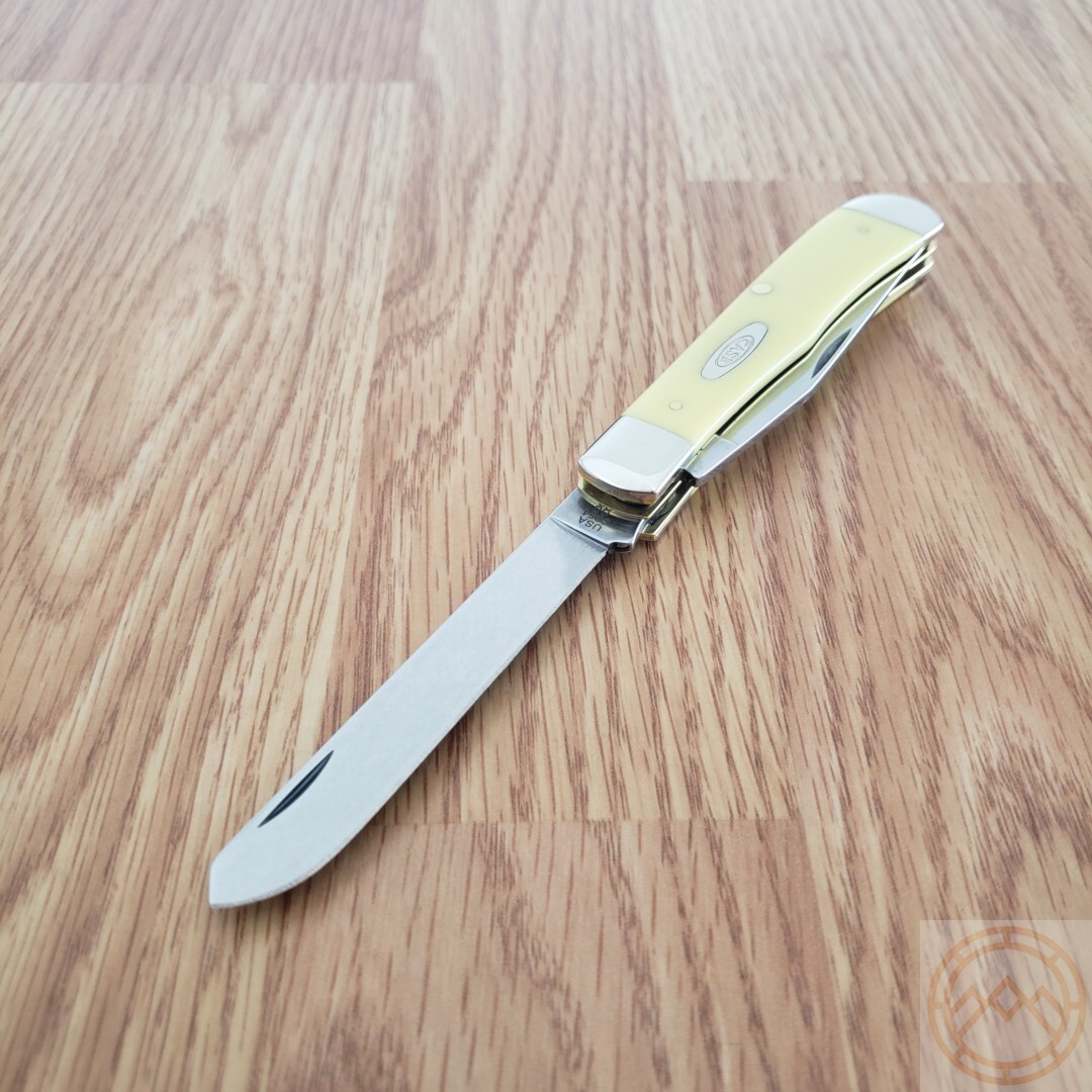 Case XX Trapper Pocket Knife Carbon Steel Blades Yellow Smooth Synthetic Handle