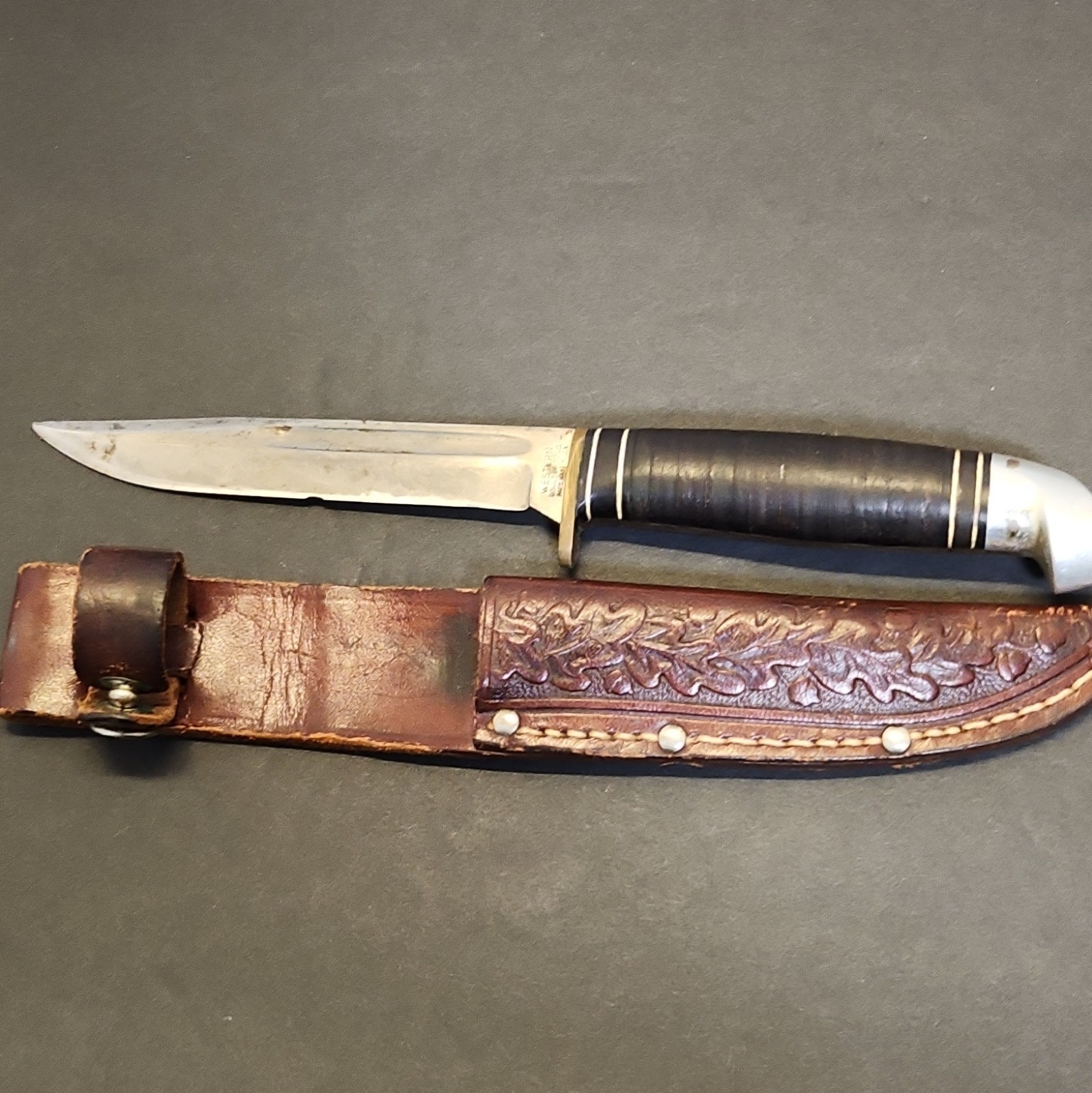 Western Vintage Hunting Fixed Blade Knife 4.1-5in Clip Point SS w/ Sheath
