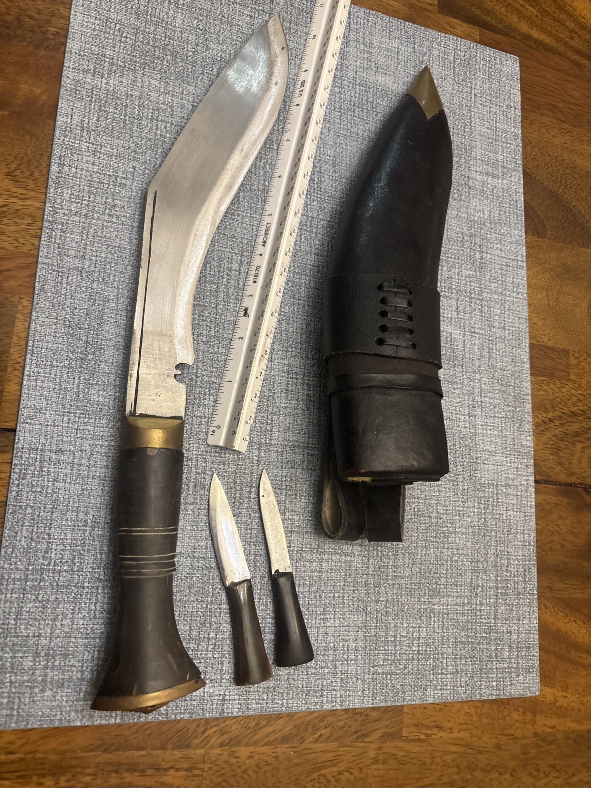 Gurkha Service No.1 Kukri, Hand Forged Blade Knife, 10″ Blade with Sheath Nice