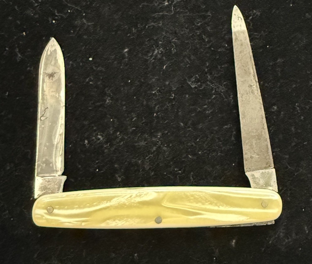 Vintage Schrade Cut Co Walden Stuart Oils The Best Is None Too Good Pocket Knife