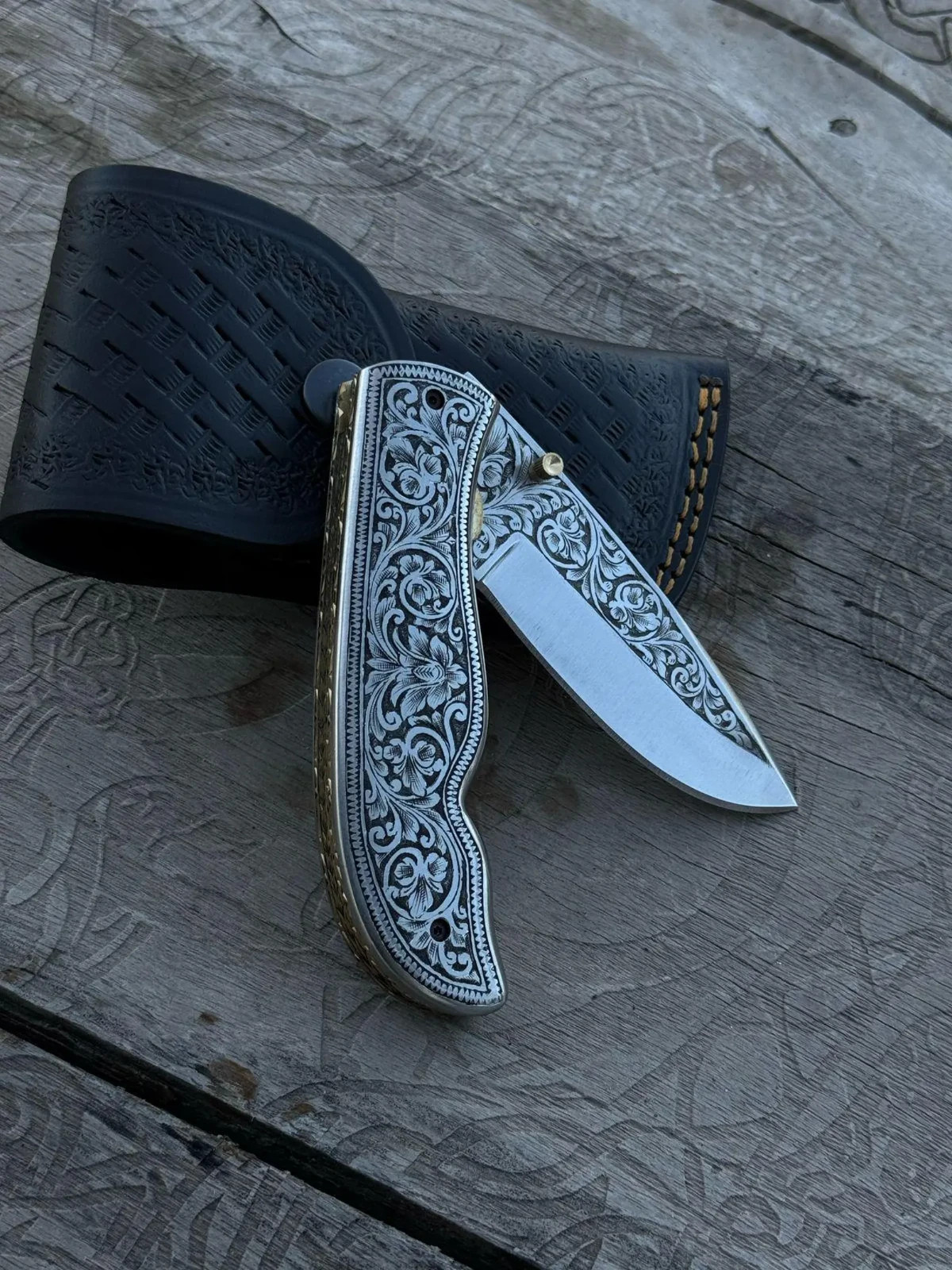 Custom Hand Engraved Steel blade Folding & Pocket Knife With Leather Sheath