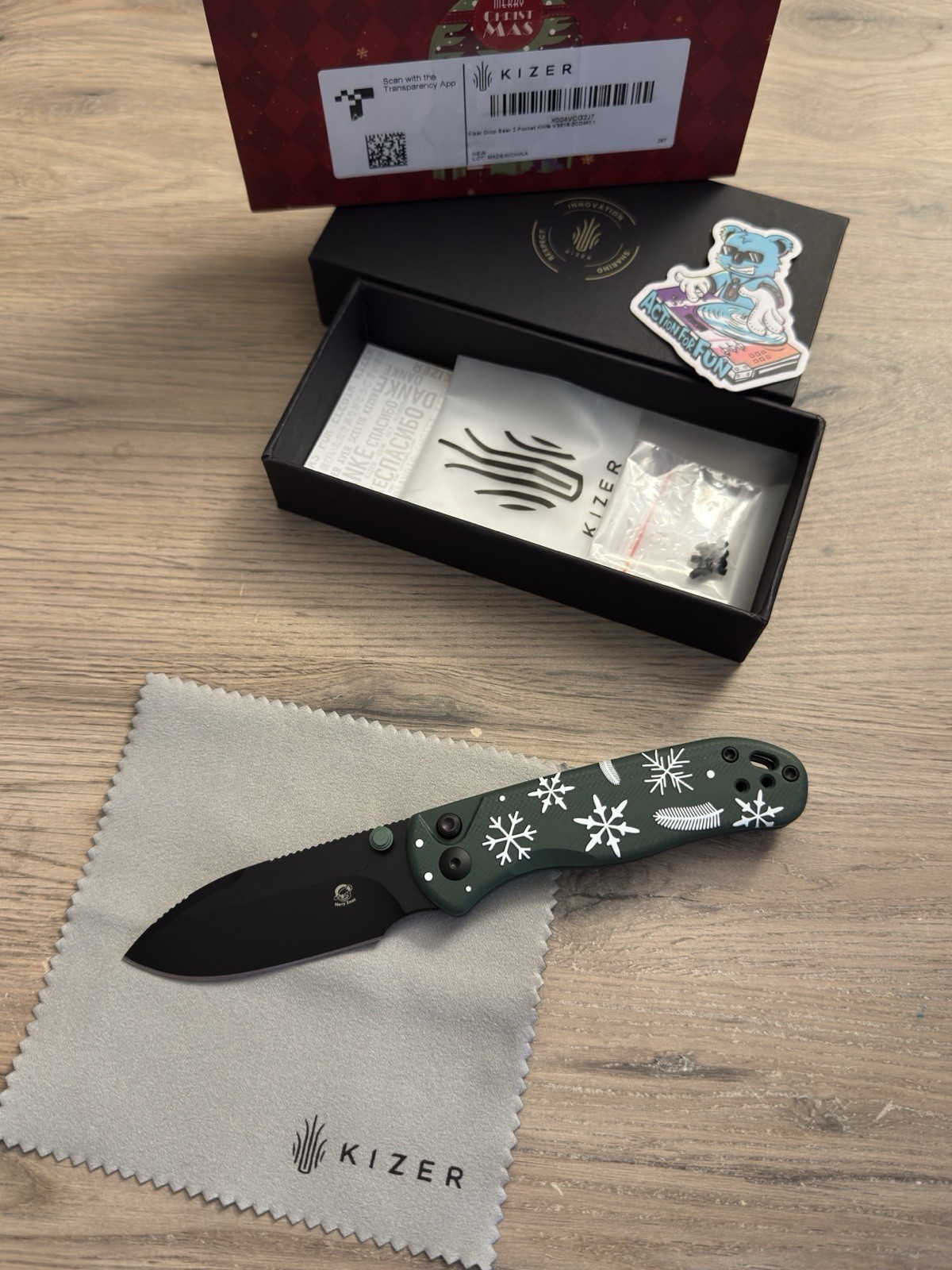 Kizer Drop Bear 2 Limited Edition Christmas 2025 Button Lock NEW – V3619.2CDMC1
