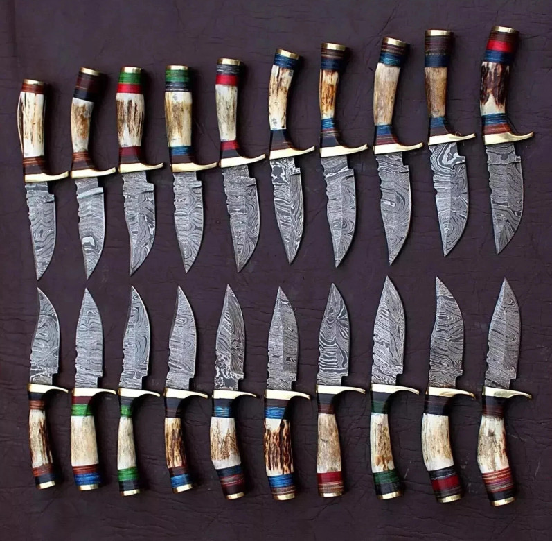 LOT OF 20, 6 inches Handmade Damascus Steel Skinner Knives in Stag horn W/Sheath