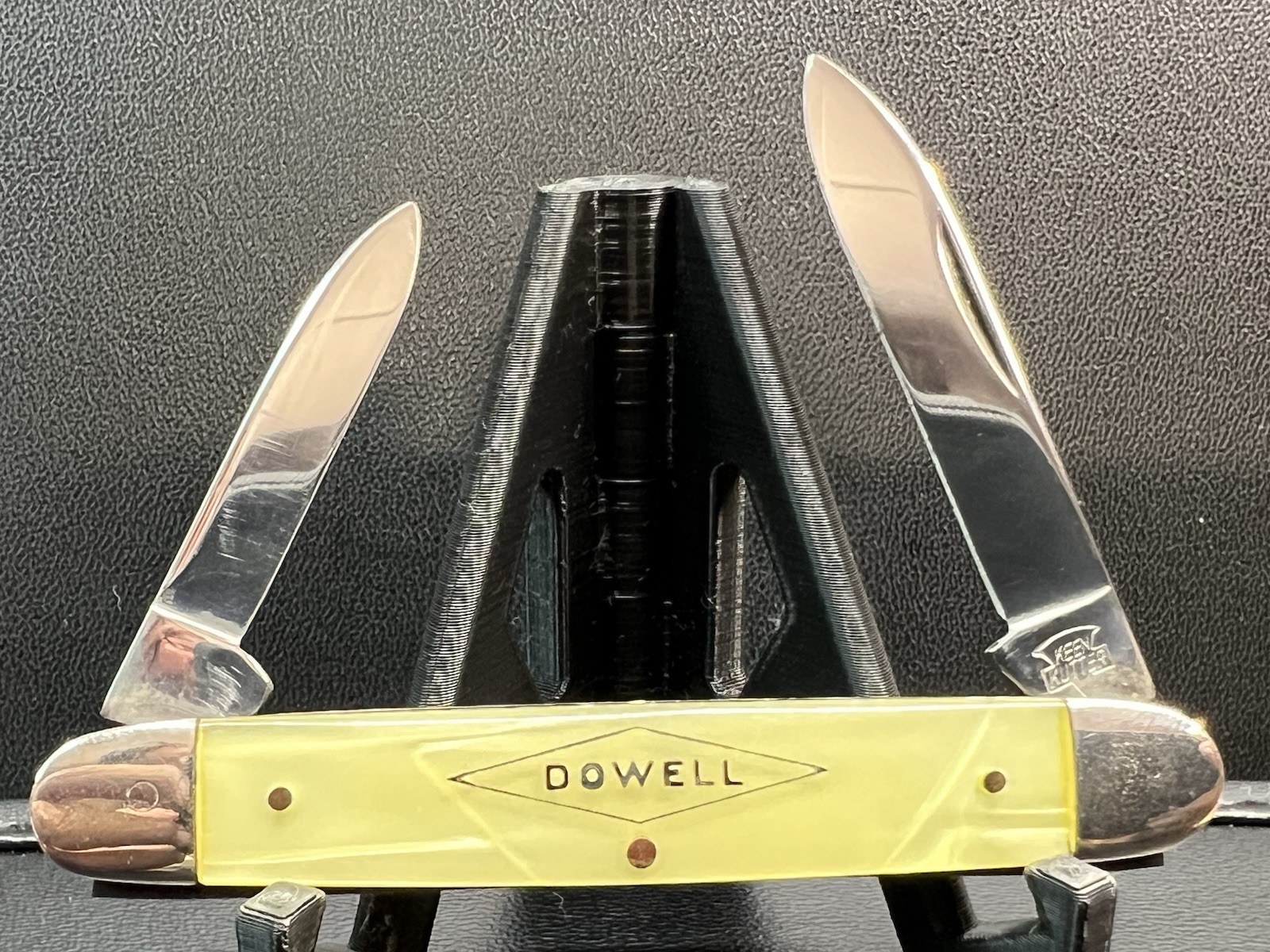 Vintage Keen Kutter Yellow Handle Pocket Knive Advertising Etched.