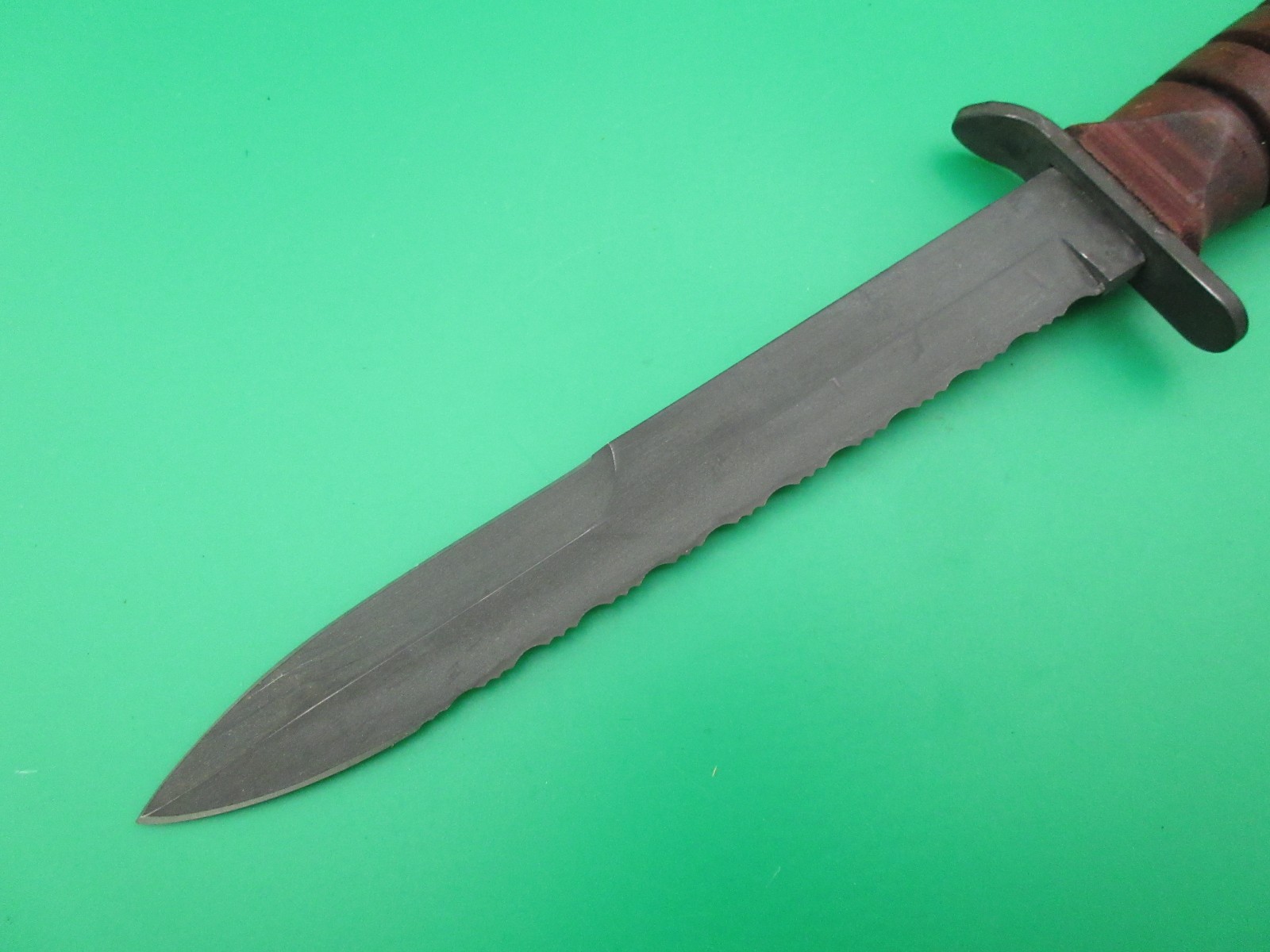 Camillus US M3 Combat Dagger Combo Edge Fixed Blade Knife w/ Sheath USA