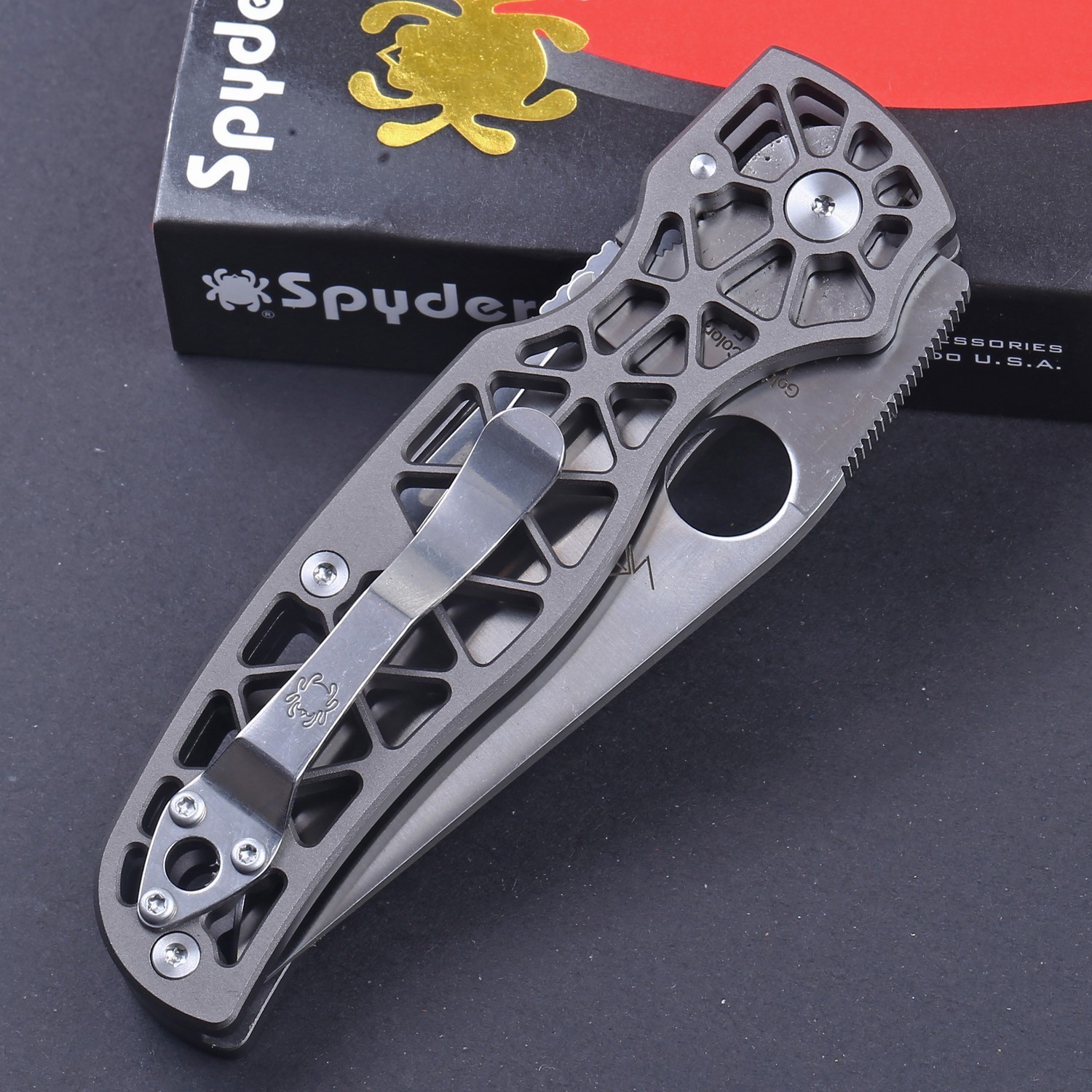 2025 New Skeleton Titanium Handle Light Weight Easy Carry Tactical Pocket Knife