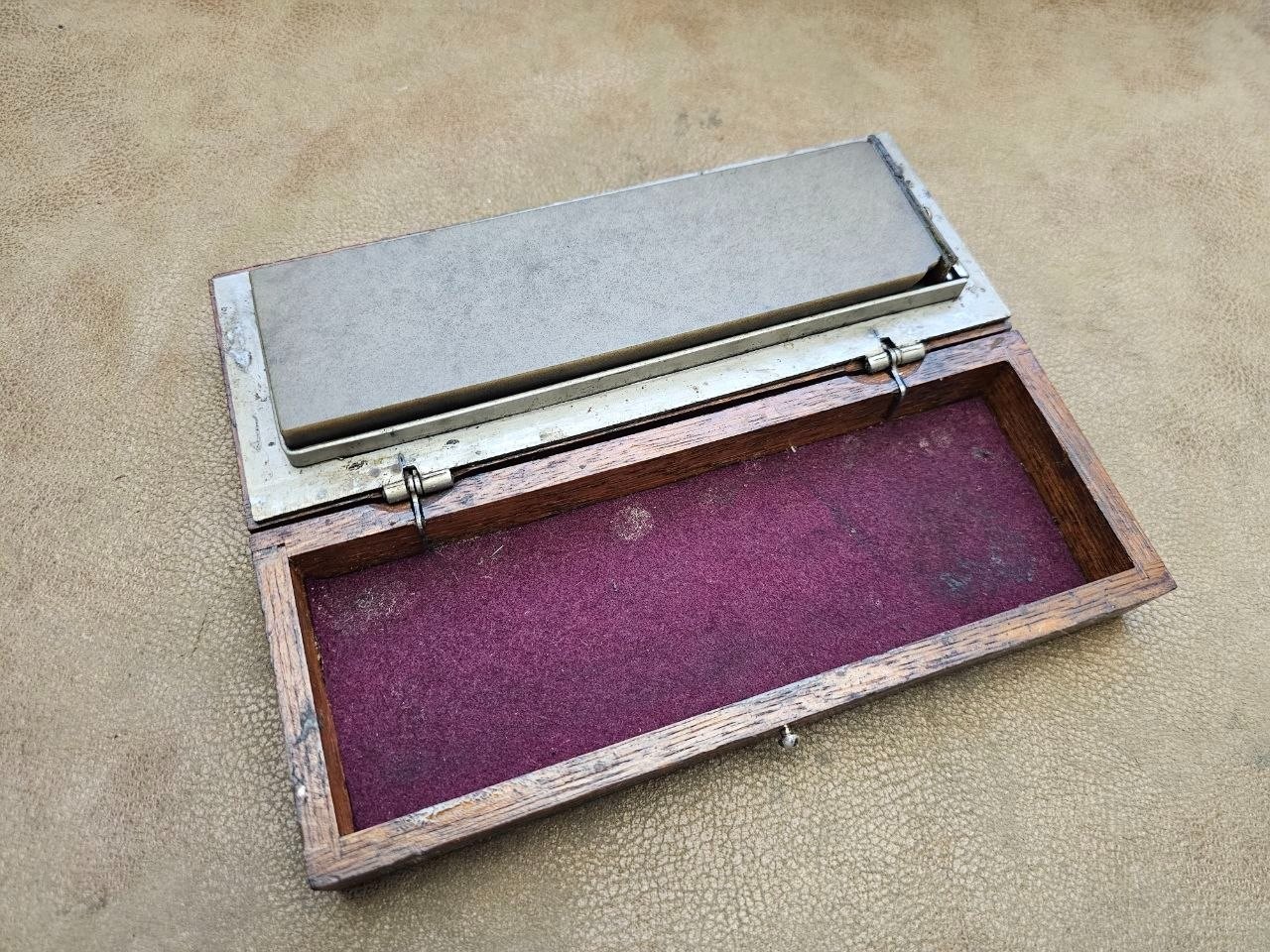 Vintage Pike India / lily white washita combo arkansas oil sharpening stone