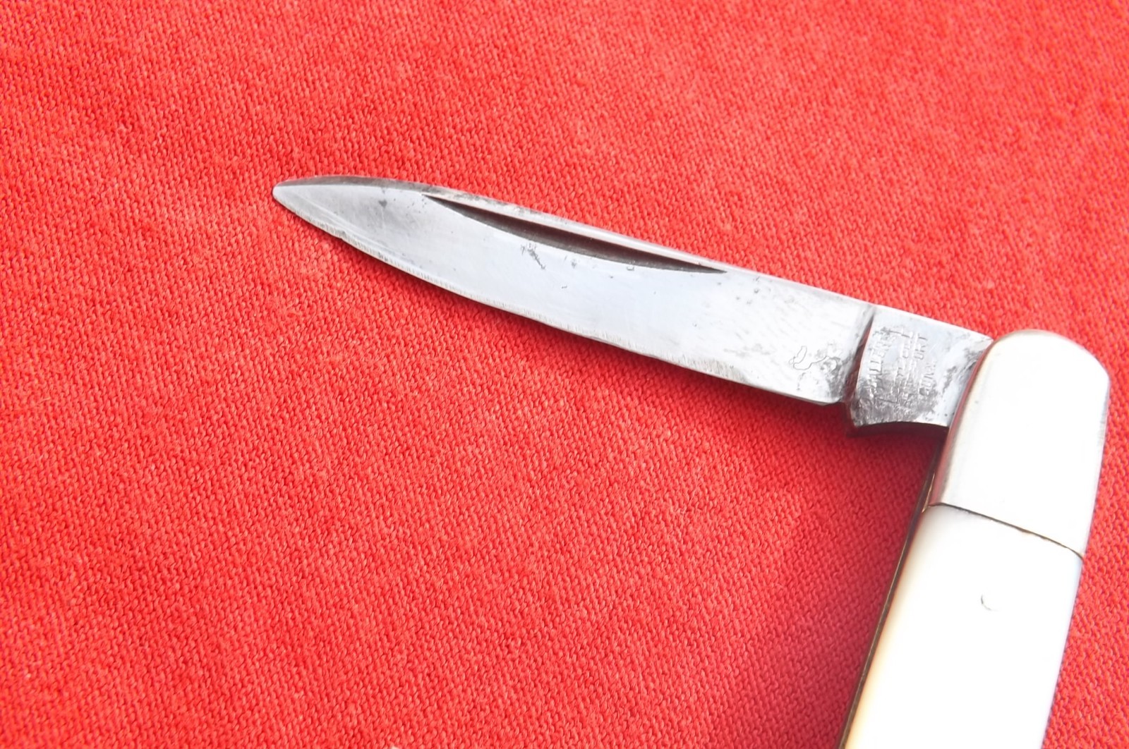 Vintage Challenge Cut Co Bridgeport Conn 3 Blade Mother Of Pearl Knife WHITTLER