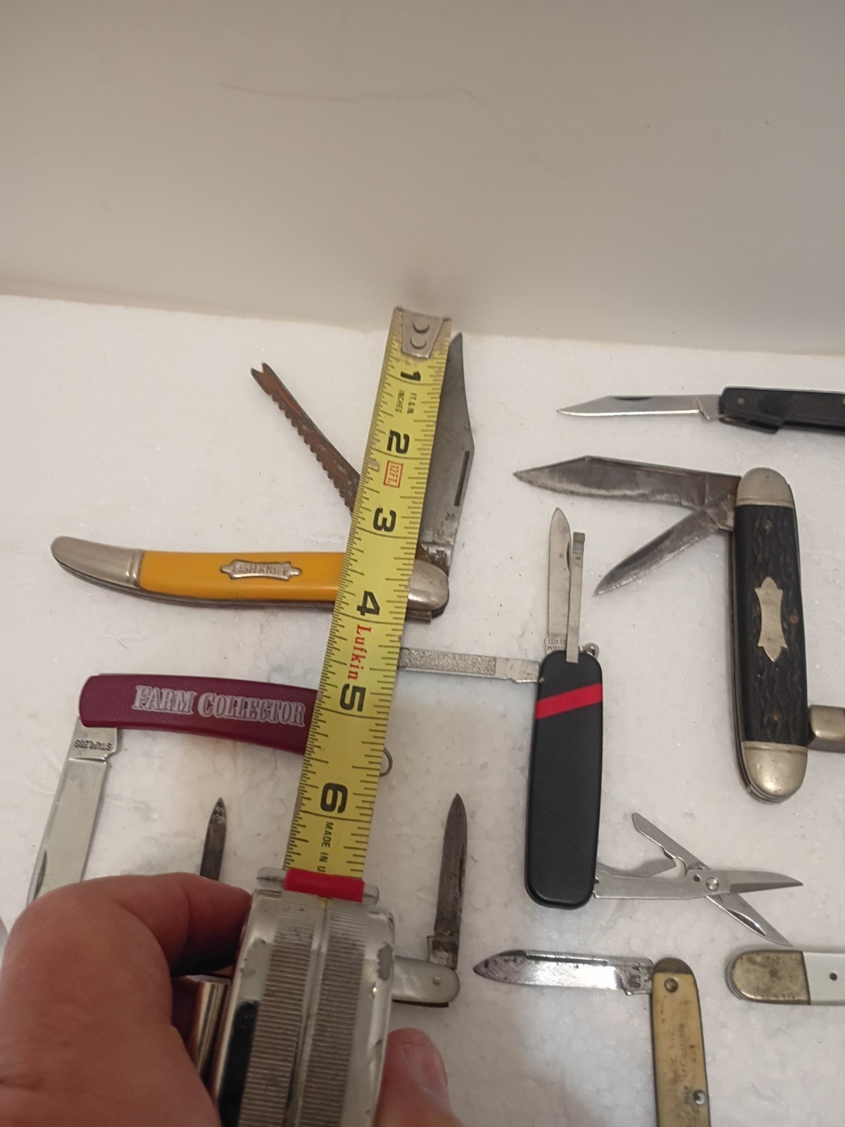 9 Vintage Knives Various Makes and Different Sizes None Perfect Condition