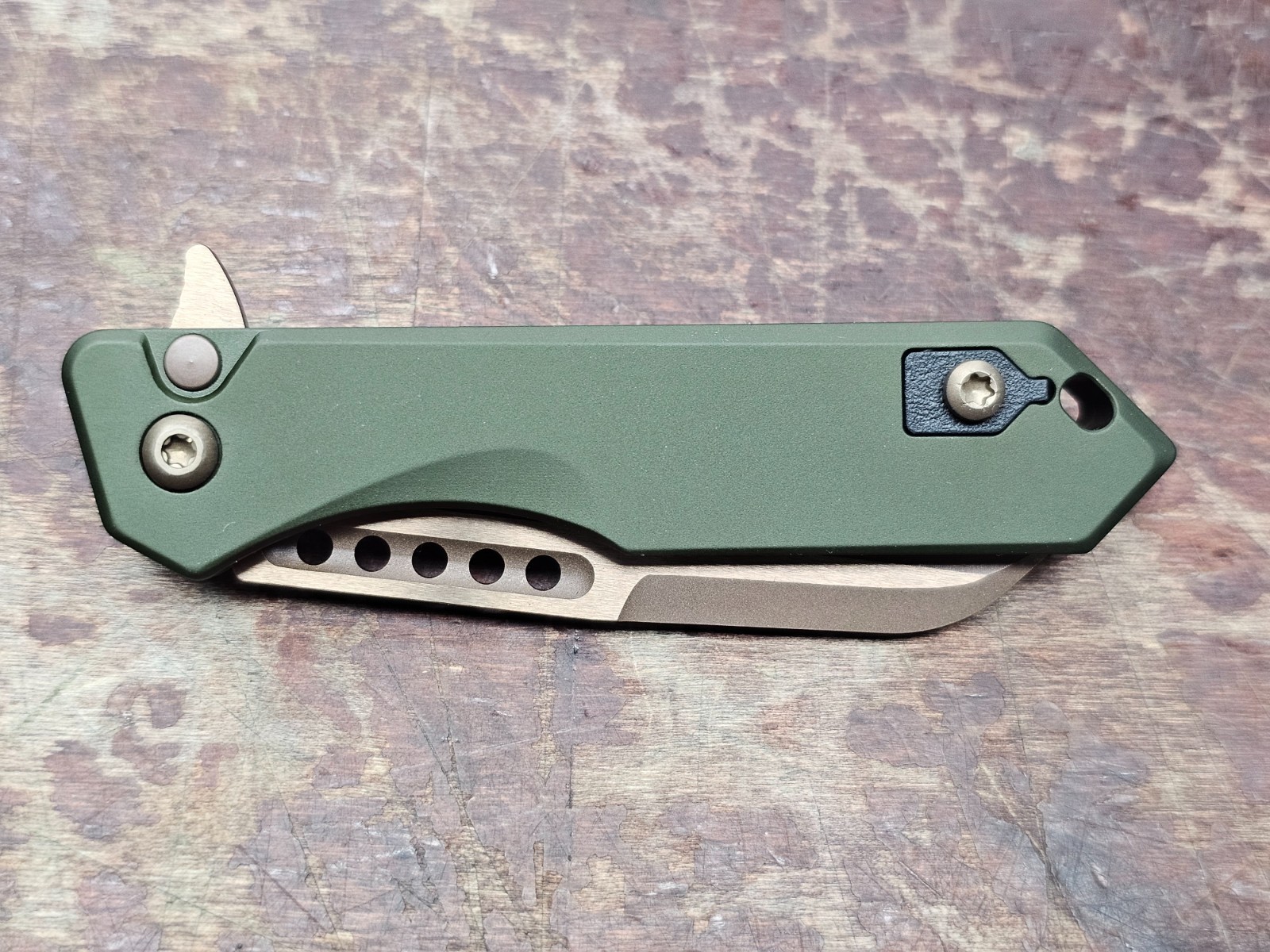Heretic Knives Jinn Manual Bronze with OD Green Chassis MagnaCut H213-7A-GRN