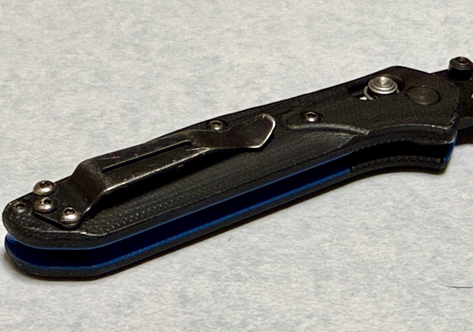Benchmade 945BK-1 Mini Osborne Axis Reverse Tanto S30V Black/Blue G10
