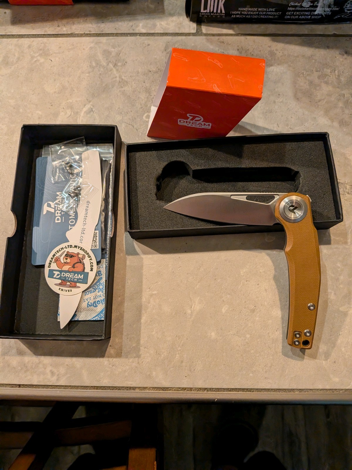 Dream Tech Pocketknife D4130GBR Plain Edge Brown G10 Frame Lock