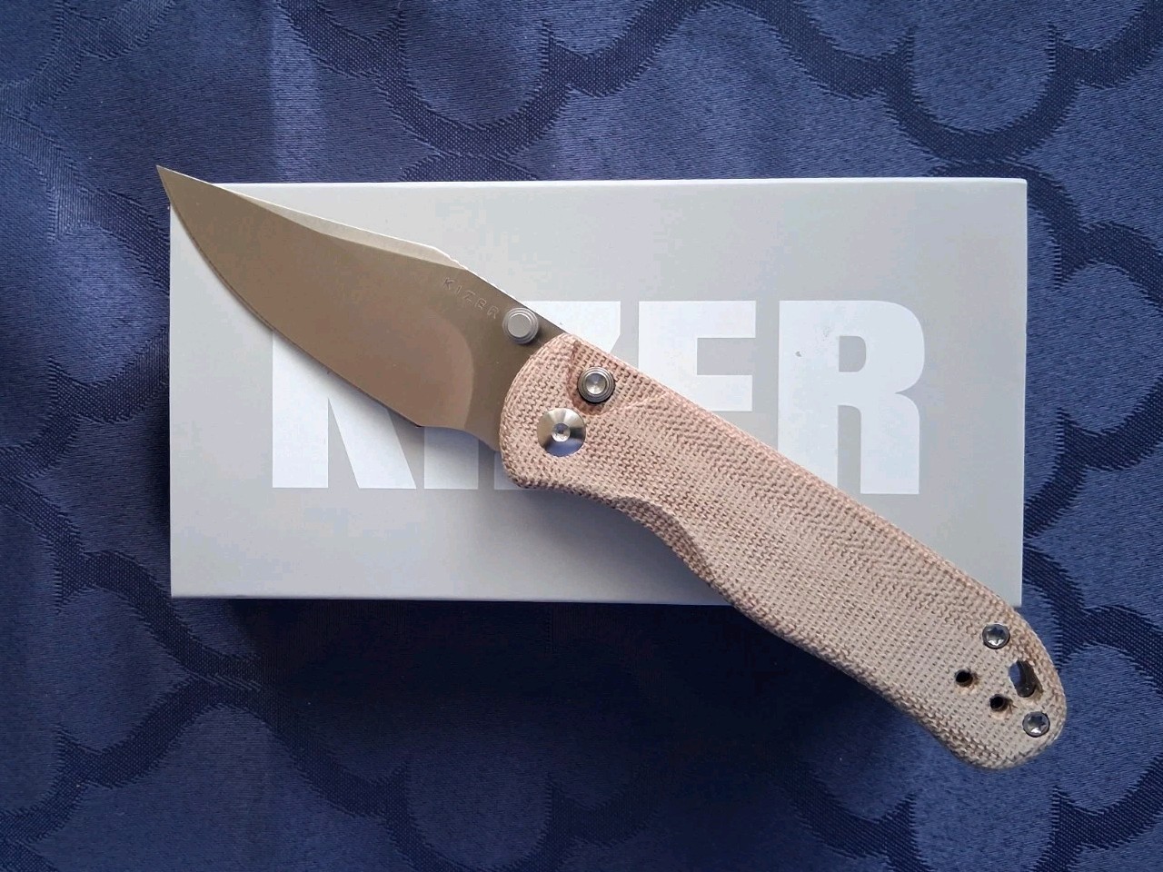 🔥 KIZER – Drop Bear 2 Folder w/ Nitro-V Blade & Micarta Handle – V3619.2CC1