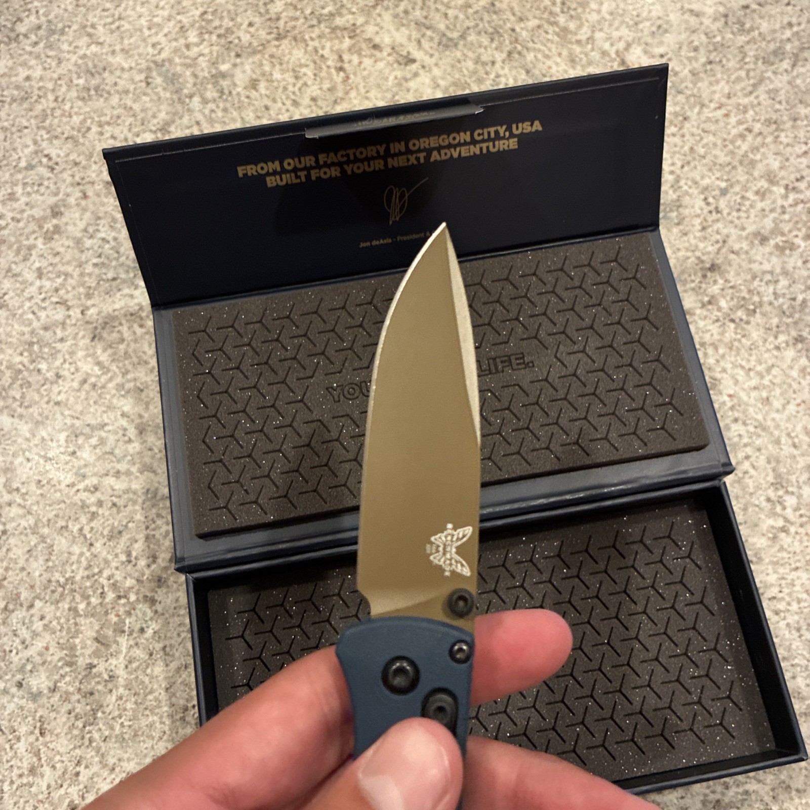 Benchmade 535FE-05 Bugout Knife Crater Blue Grivory Handle S30V Folding Knife