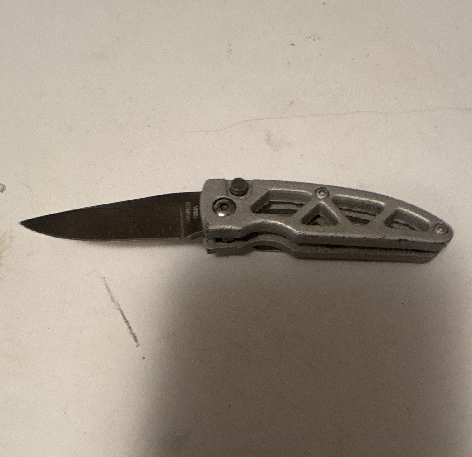 Stainless Steel Pocketknife Under 2.75in Drop Point Plain Edge Clip, Frame Lock
