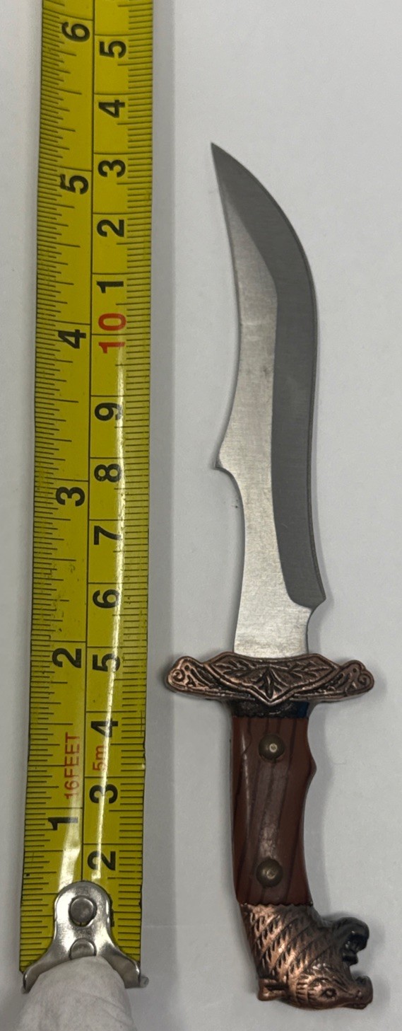 5.5″ Fixed Blade Knife Clip Point Ornate Guard
