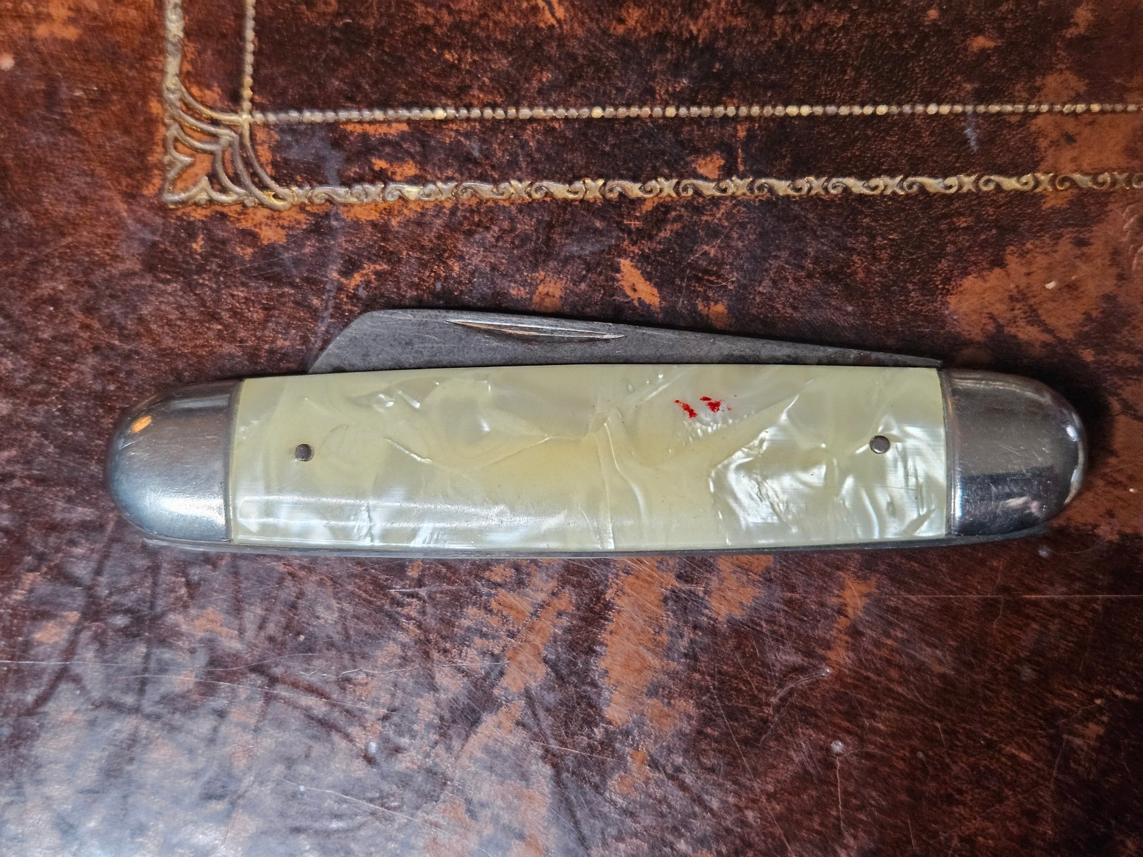 Imperial Celluloid Pearl Single Blade Knife