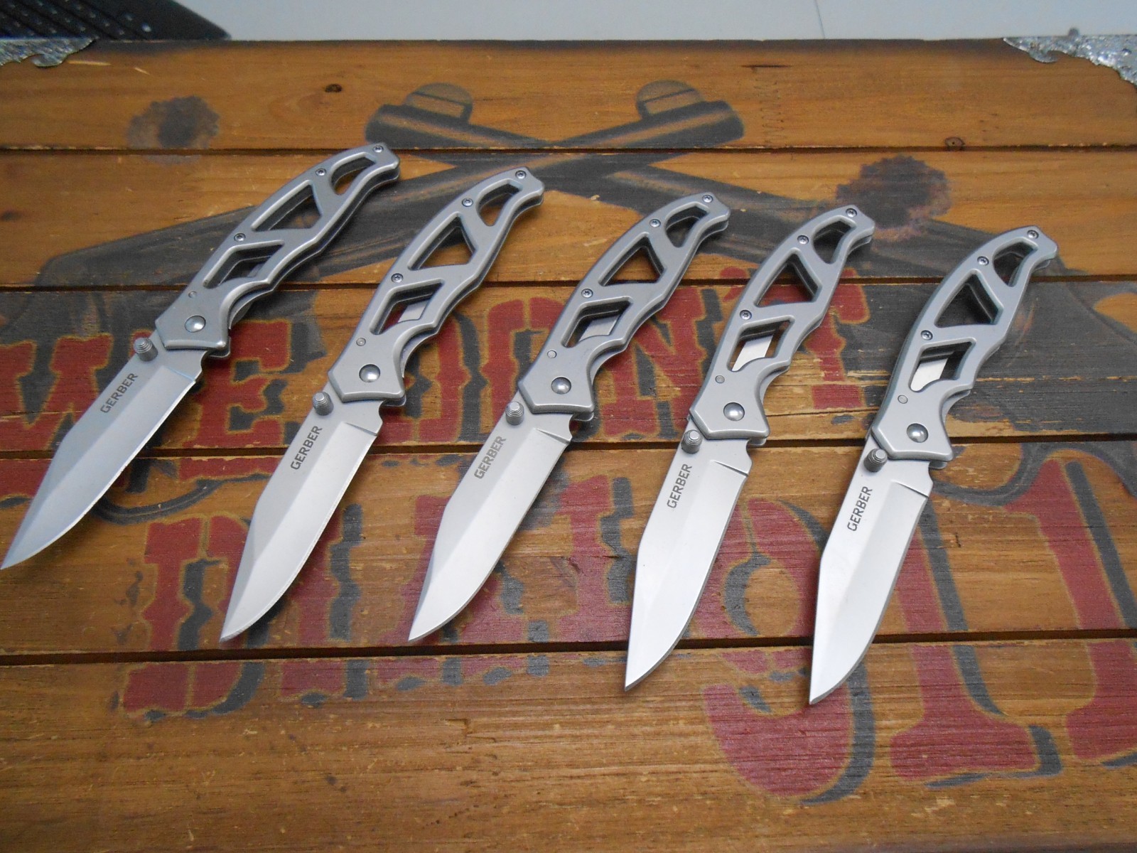 Gerber Paraframe I Pocket Knife Frame Lock Plain Edge Blade