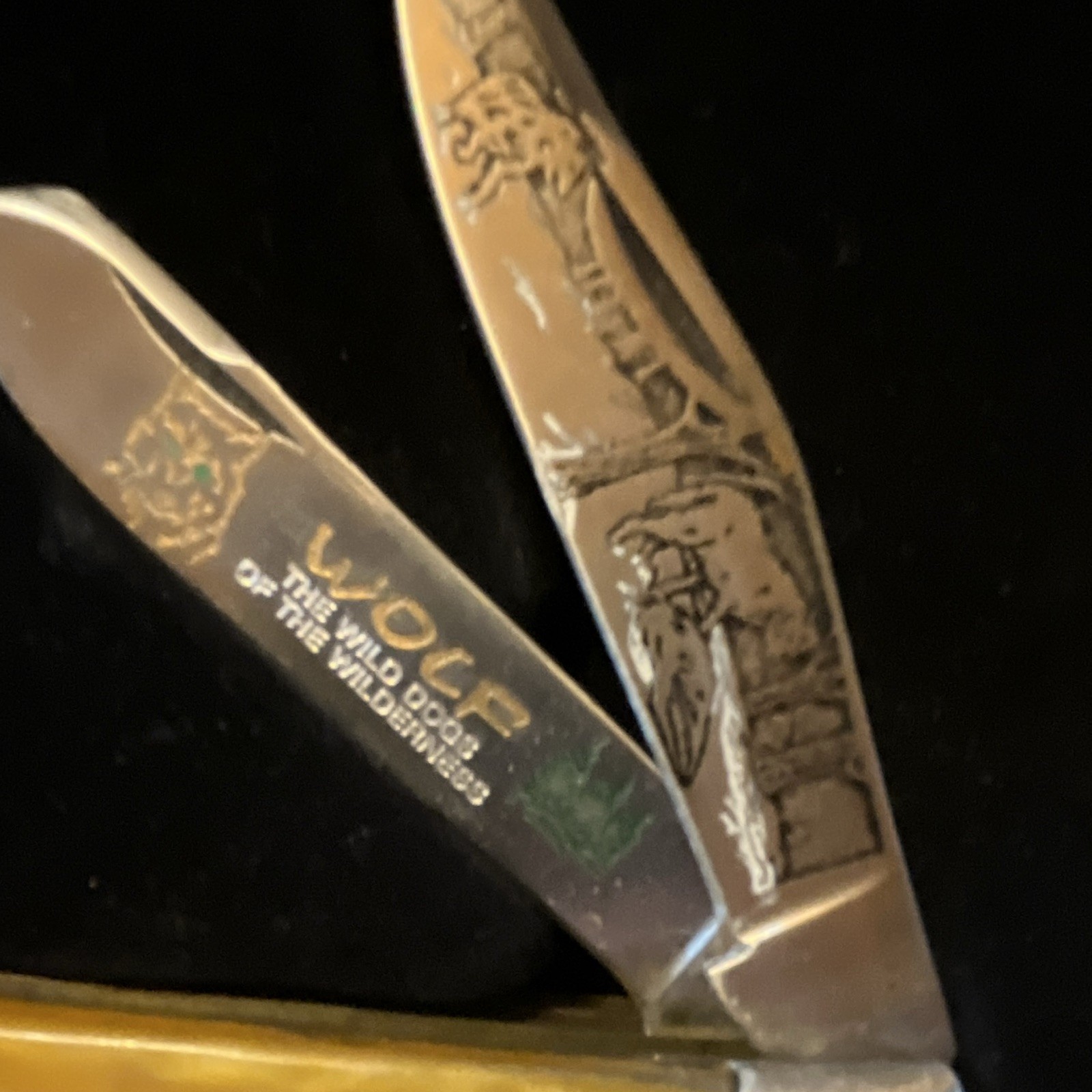 Wildlife Predators Wolf 2000 2-Blade SS Slipjoint Pocketknife Yellow Handle