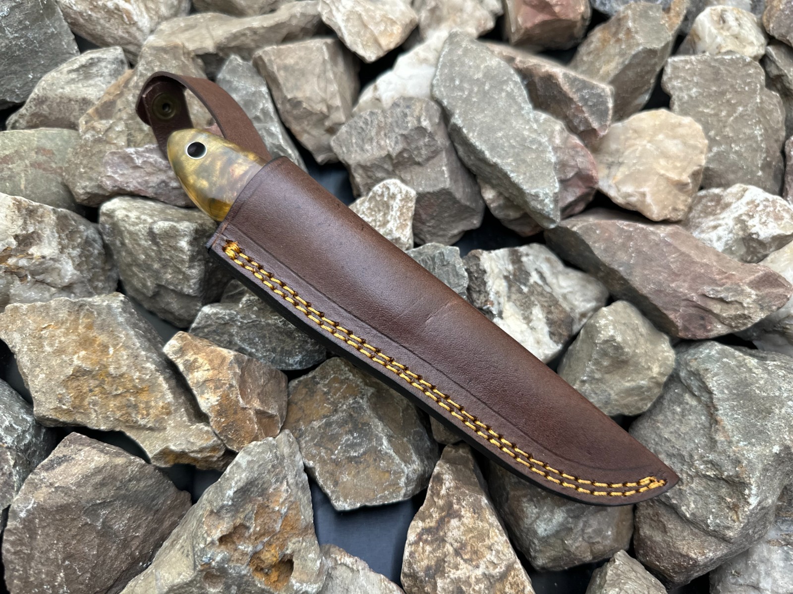 Custom Handmade Fixed Blade Hunting Outdoor EDC Knife W/ Burl Type Resin Handle