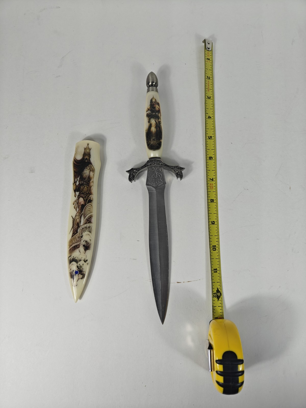 Fantasy Dagger Stainless Steel Made In China 2 Sided Wizard White