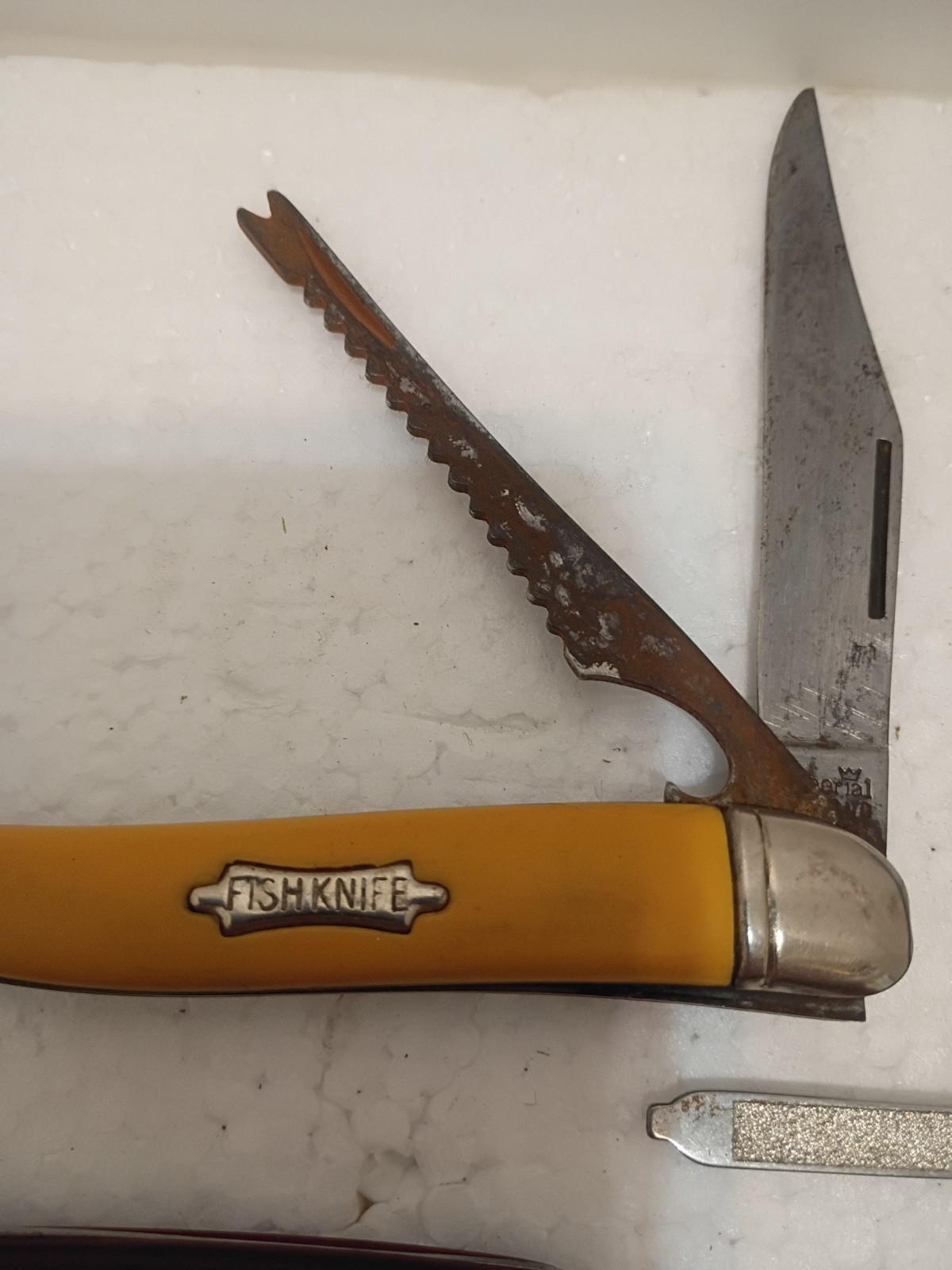 9 Vintage Knives Various Makes and Different Sizes None Perfect Condition