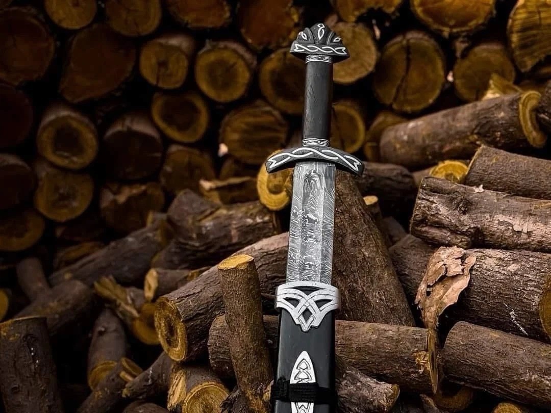 Hand Forged Damascus steel Viking Sword Sharp Battle Ready Medieval Sword