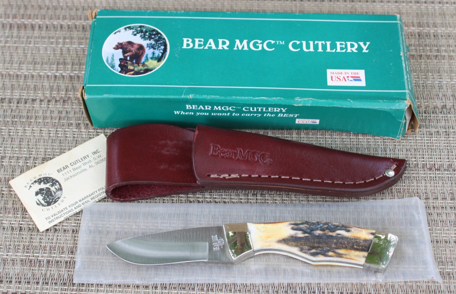 Bear MGC Fixed Blade Knife 6 1/2″ 580 Hunter India Stag Handle With Box & Sheath