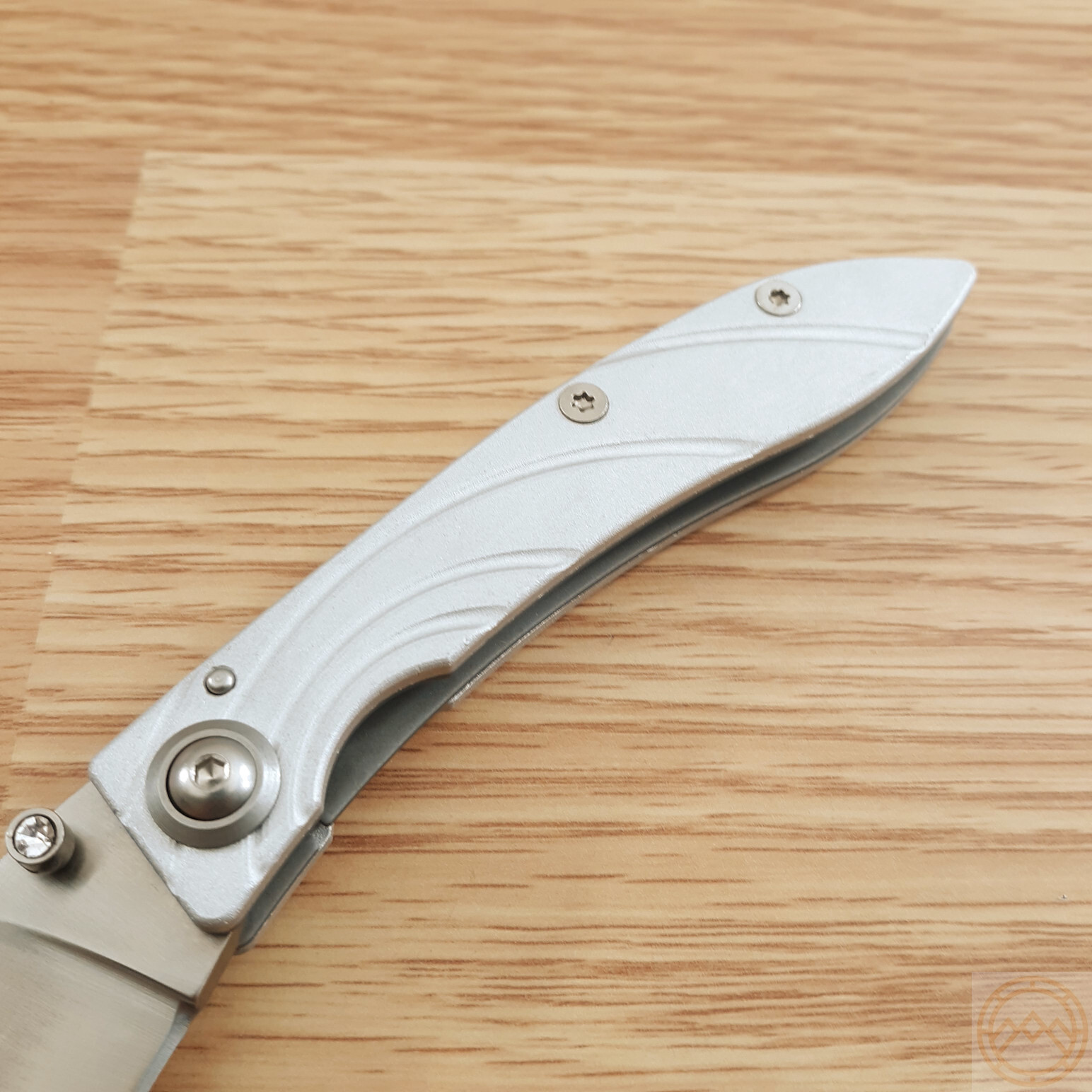 Linton Cutlery Linerlock Folding Knife 3.25″ ATS-34 Stee Blade Aluminum Handle