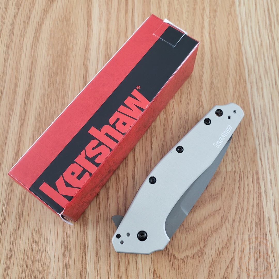 Kershaw Dividend Folding Knife 3″ N690 / D2 Steel Blade Gray Aluminum Handle