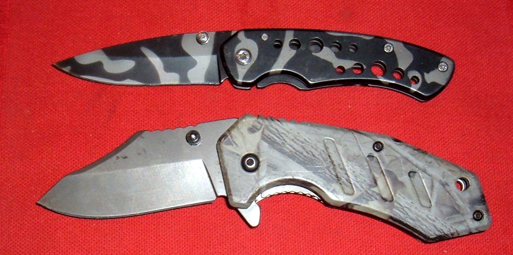 (2) Nice Camo Liner-Lock Folding Clip Knives, China ZE-3