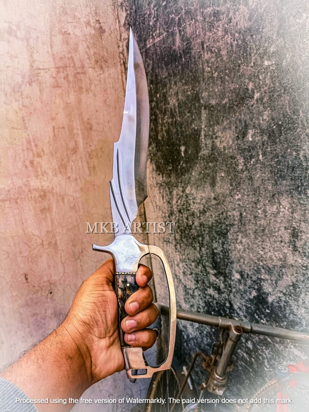 HANDMADE HIGH CARBON STEEL HUNTING SURVIVAL BWOIE KNIFE RAM HANDLE WITH SHEATH