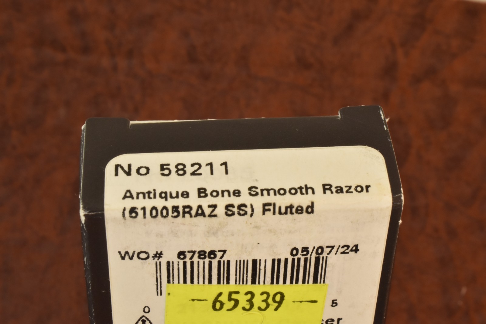 CASE XX USA 2024 SMOOTH ANTIQUE BONE GROOVED BOLSTER RAZOR KNIFE 61005RAZ (35778