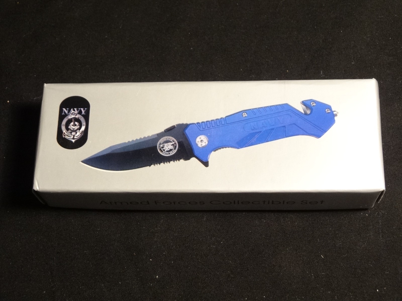 United States Navy Seal YC-501N Tactical Folding Knife With Dog Tag