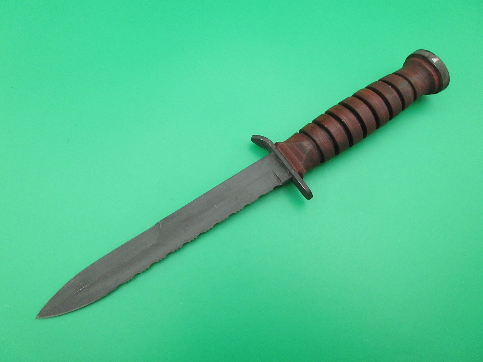 Camillus US M3 Combat Dagger Combo Edge Fixed Blade Knife w/ Sheath USA