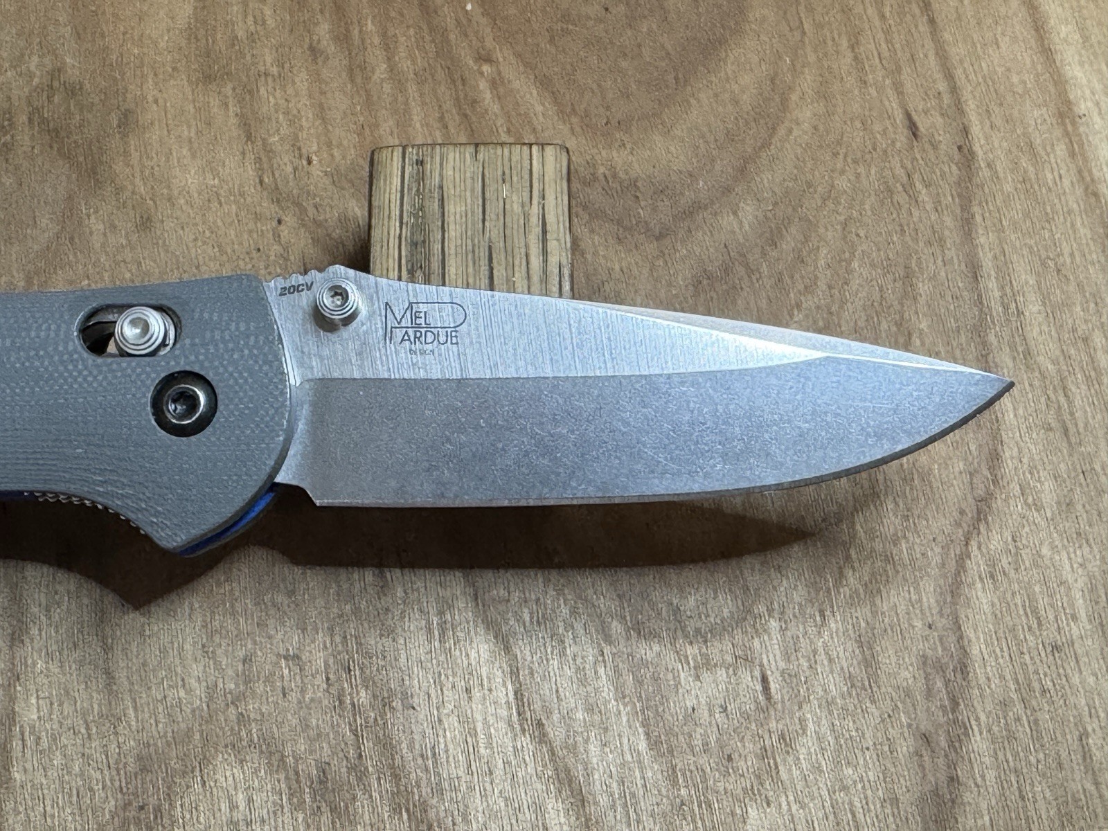 RARE Benchmade 551-1 Griptilian 20CV Plain Blade G10 Gray/Blue USA EXCELLENT!
