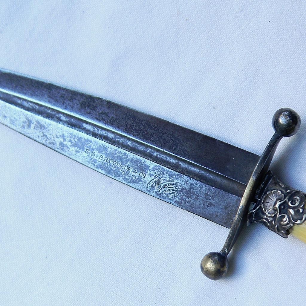 S.S. Brittain & Co, Sheffield 1880s “swan” logo gentlemen’s dagger; rare type