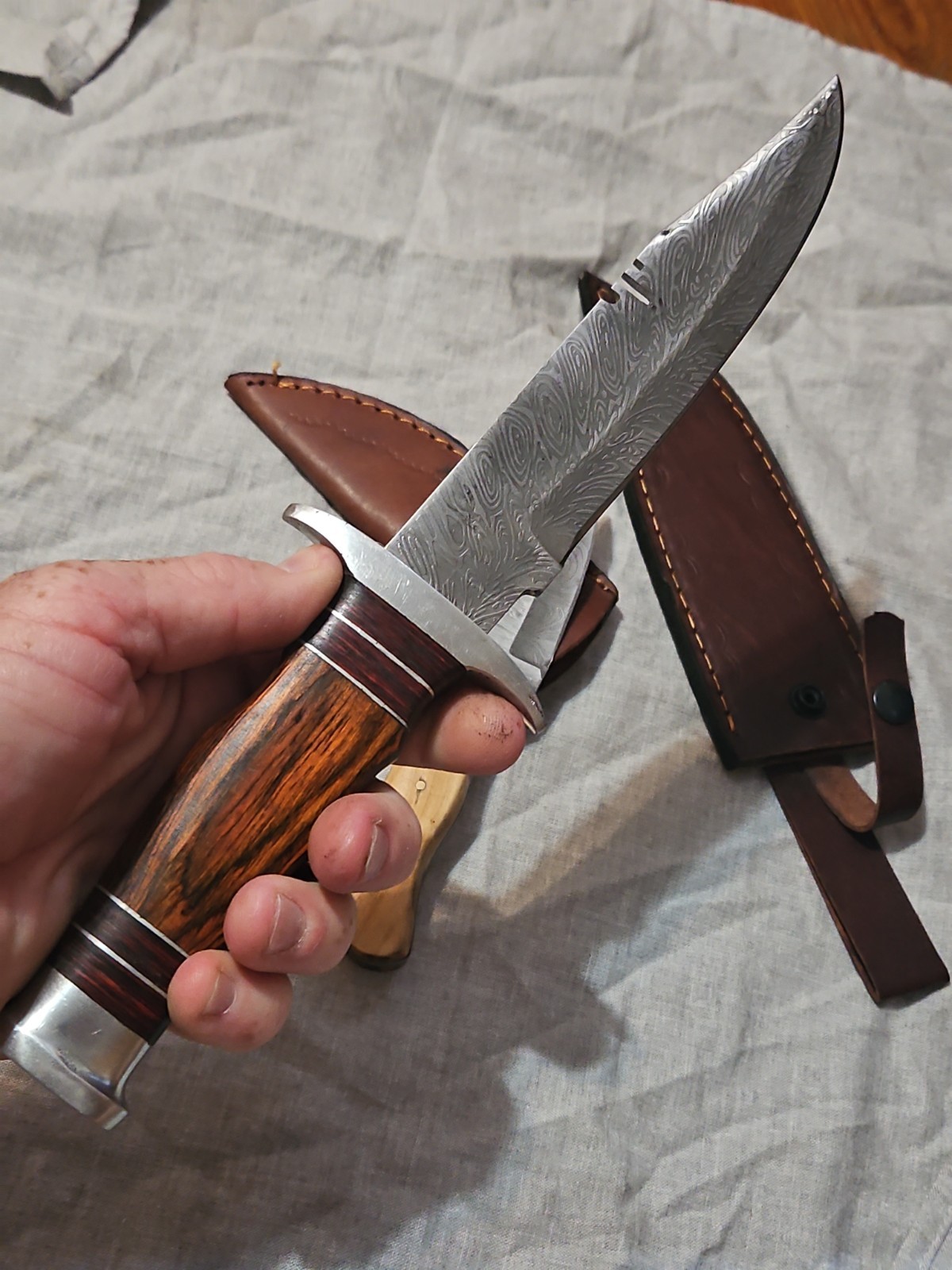 12.5 » Damascus Bowie Knife and 7″ Sidekick Buddy