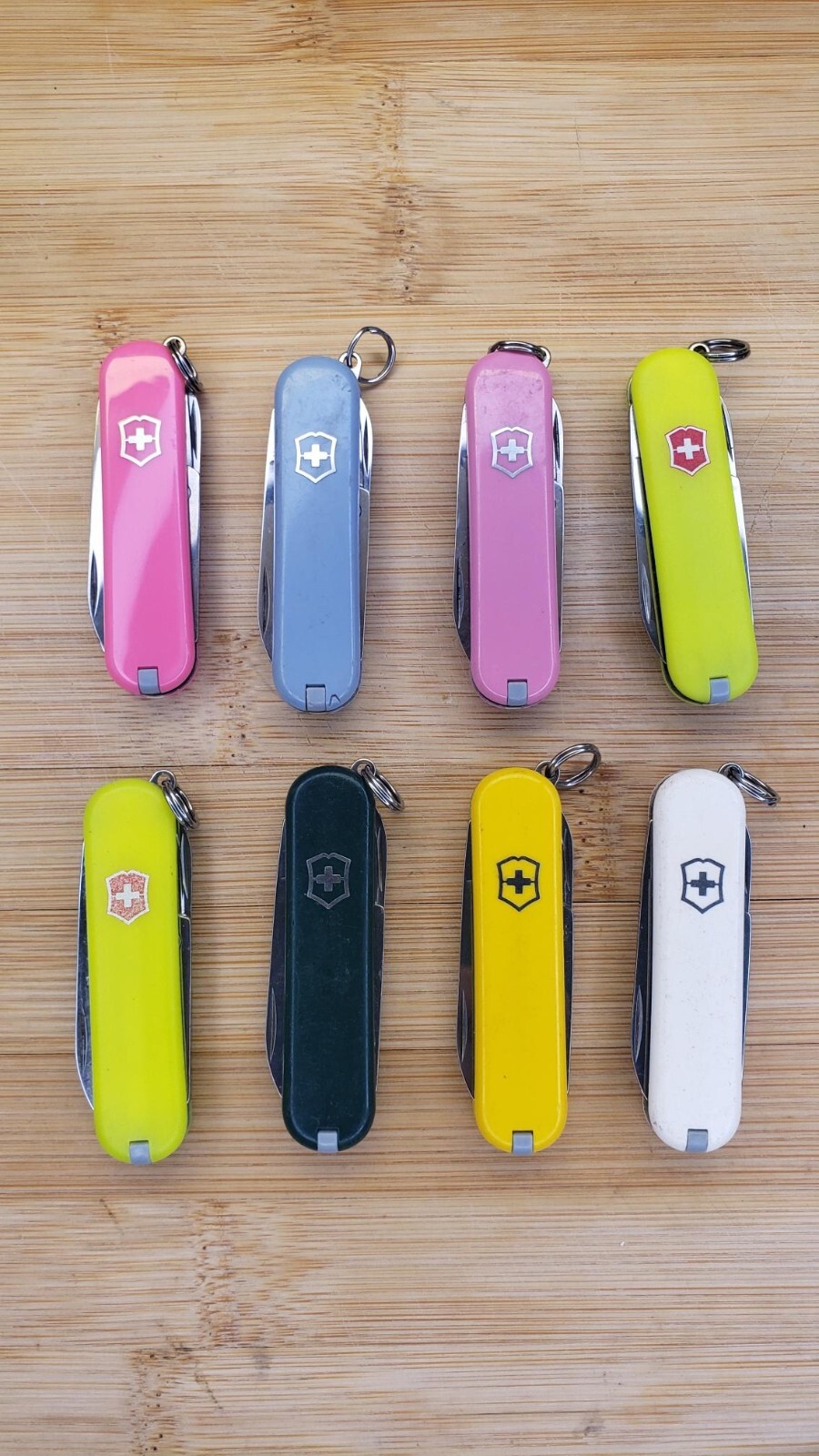 Victorinox Classic SD Mini Swiss Army Pocket Knife Assrtd Colors Pre-Owned 58mm