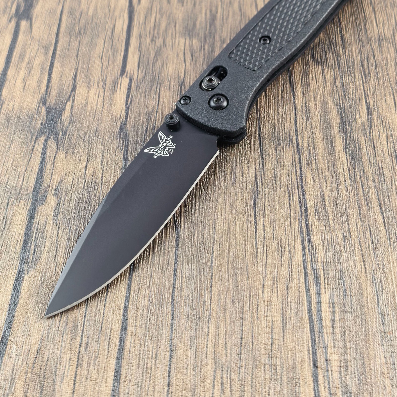 Benchmade-Knives Bugout-Black CF-Elite Handle CPM-S30V-Steel Knives(535BK-2)
