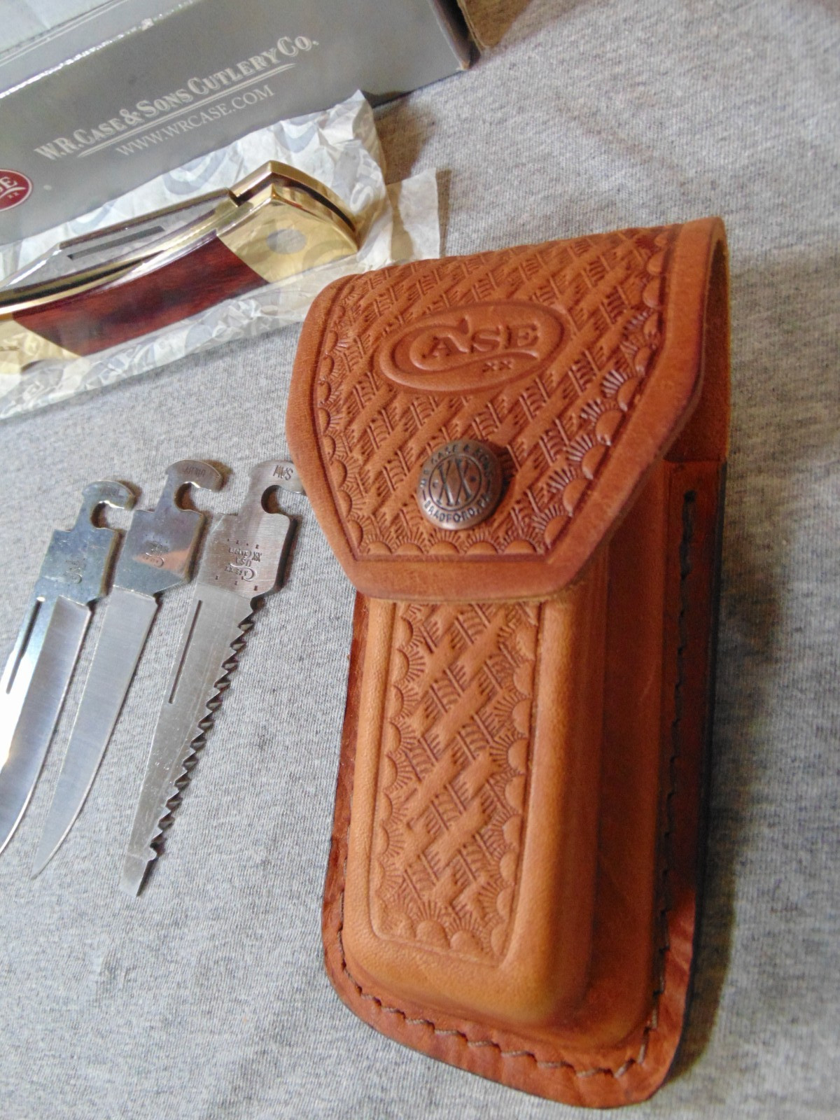 (Unused) – Case XX Changer Knife rosewood Handle w/ Original Box very nice. nos
