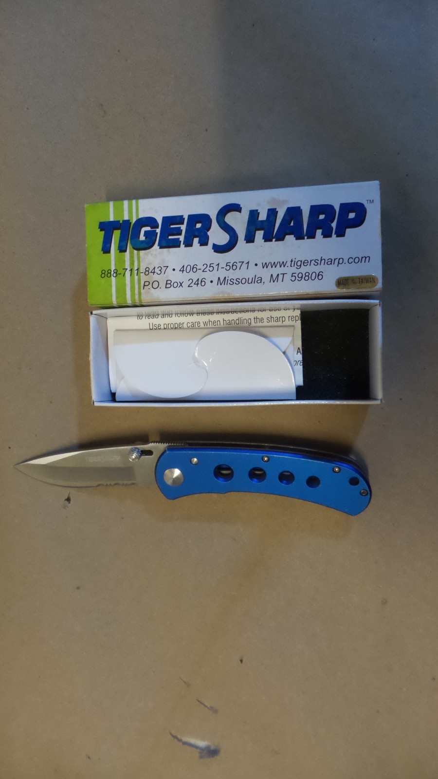 CRKT, Boker Magnum, Tiger Sharp and other pocket knives