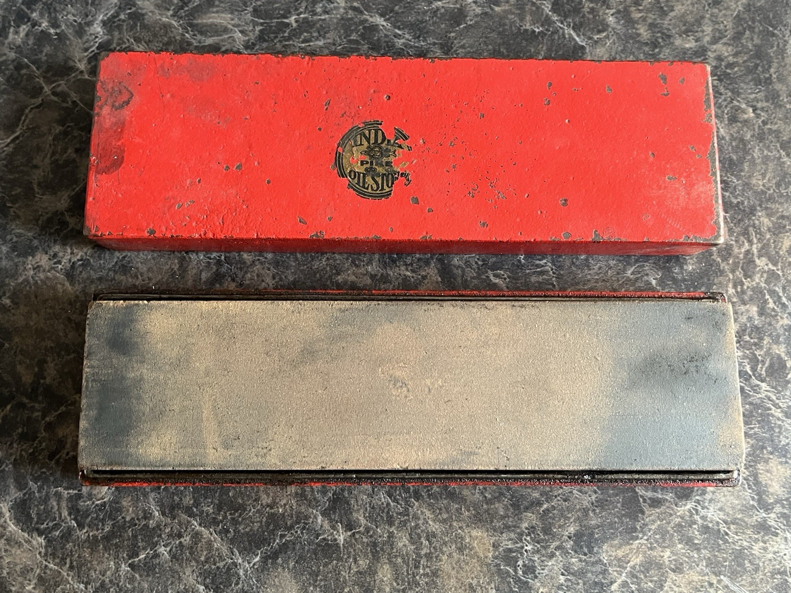 Vintage India Oil Stone Cast Iron Box Norton Co. Pike Mfg Pike N.H. USA