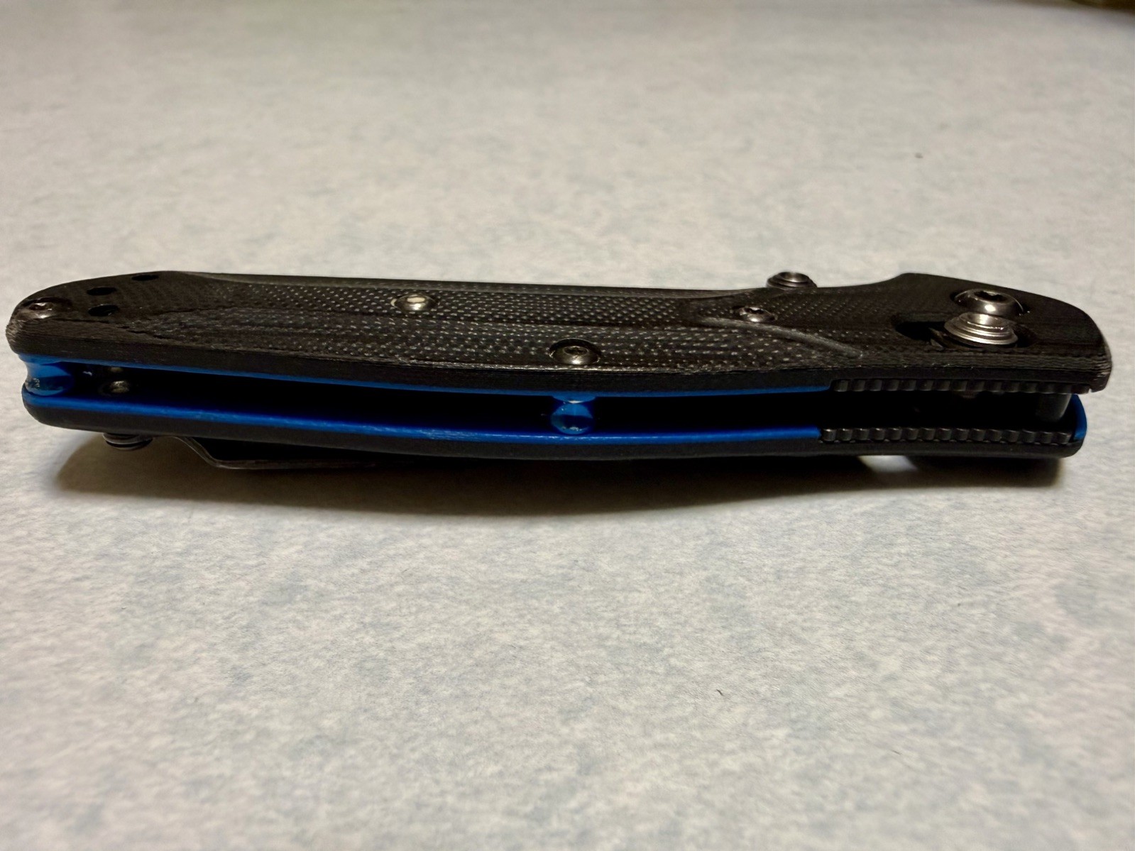 Benchmade 945BK-1 Mini Osborne Axis Reverse Tanto S30V Black/Blue G10