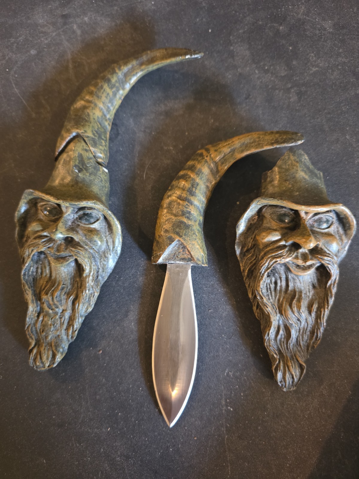 Commanding Wizard Fantasy Decorative Knife Dagger Wall Display Wizard Set Of 2