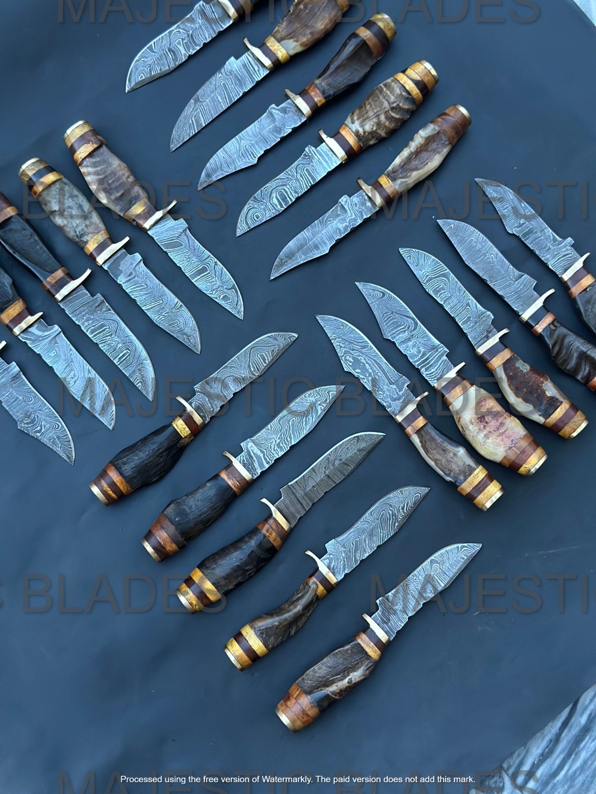 Lot of 20pc 8» Damascus Steel Skinning/Hunting Knife Ram Horn Handle W Sheath.