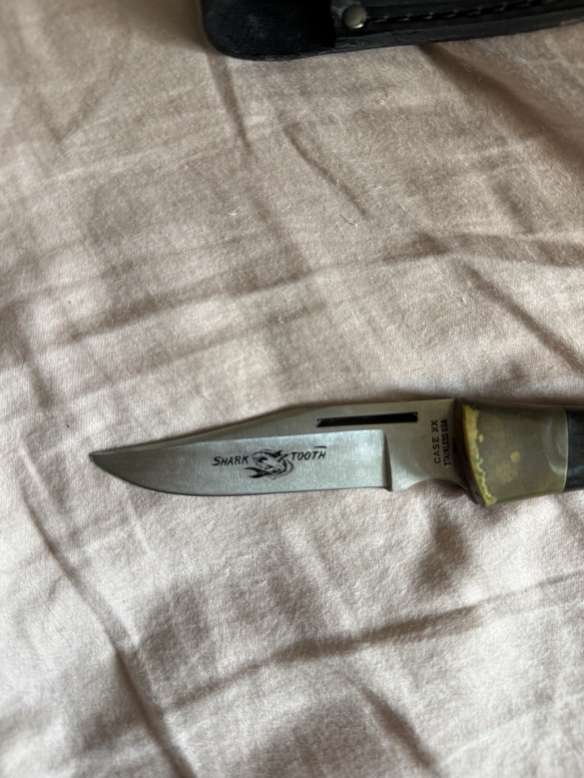 Case XX 1977 Shark Tooth Fixed Blade Knife 4.1-5in Clip Point w/ original Sheath